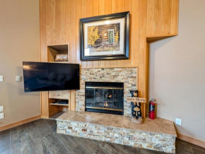 Ski Run 411 by SummitCove Lodging